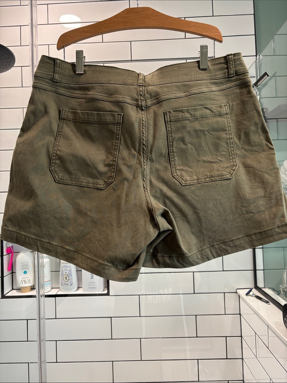 SPANX Army/Olive Green Twill Shorts, XL - Picture 3 of 3